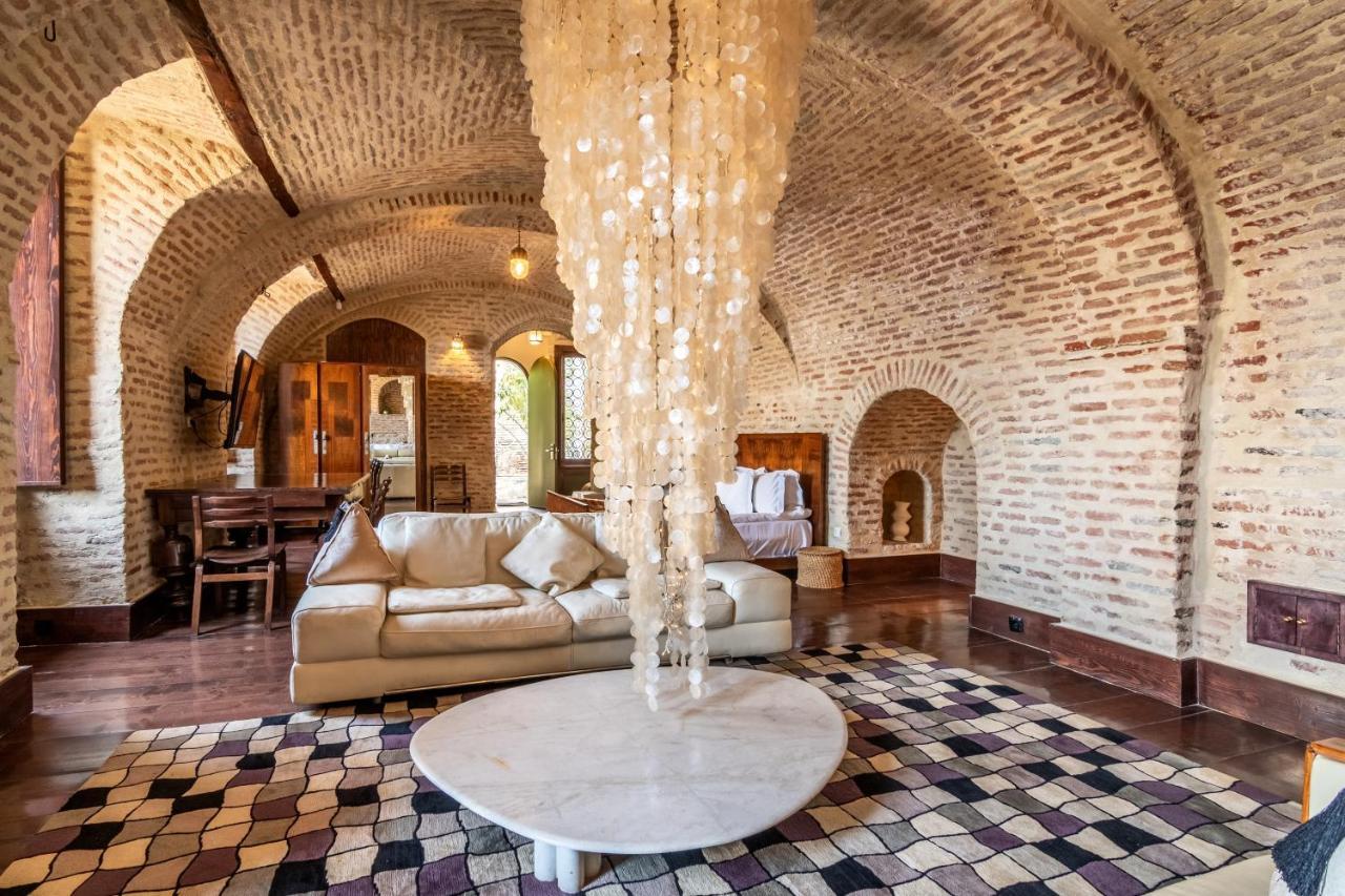 Hotel Castle In Old Town