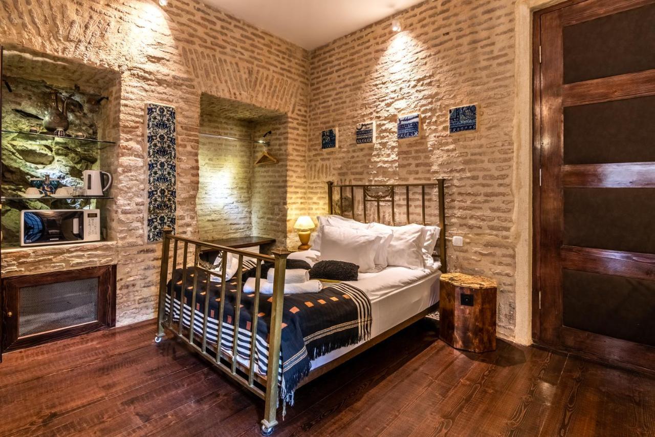 Hotel Castle In Old Town Tbilisi