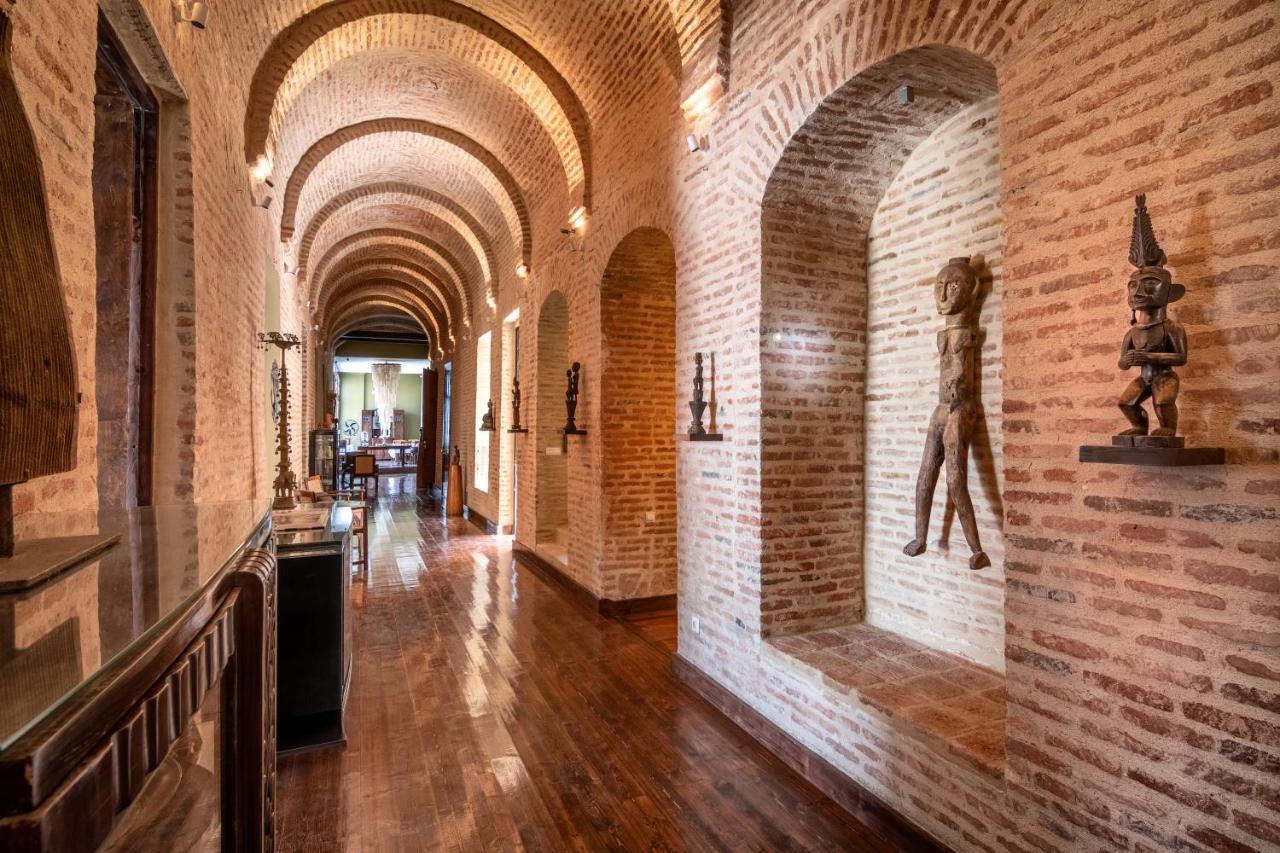 Castle In Old Town Hotel