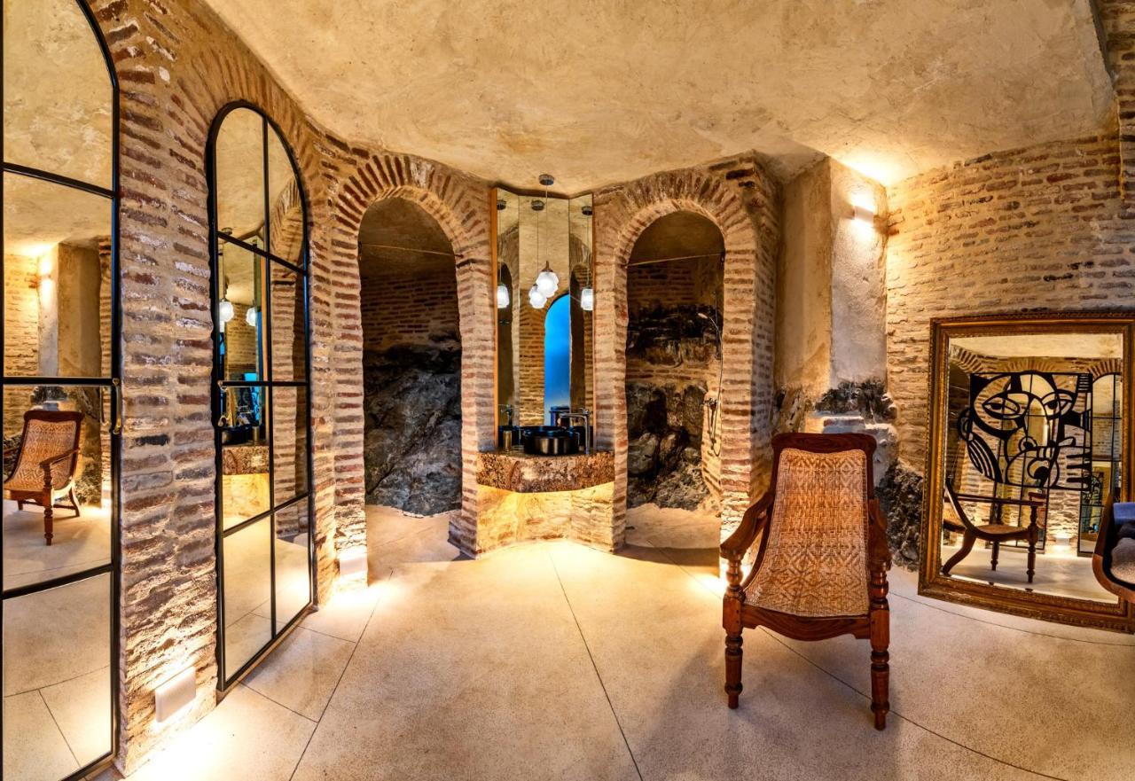 Hotel Castle In Old Town